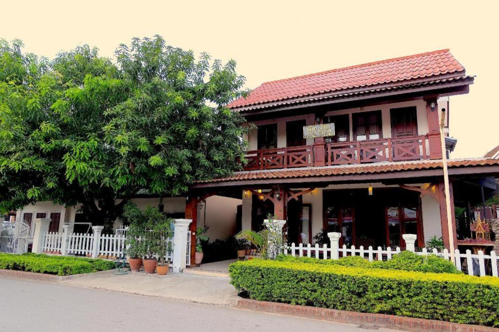 Villa Malida Λουάνγκ Πραμπάνγκ Εξωτερικό φωτογραφία